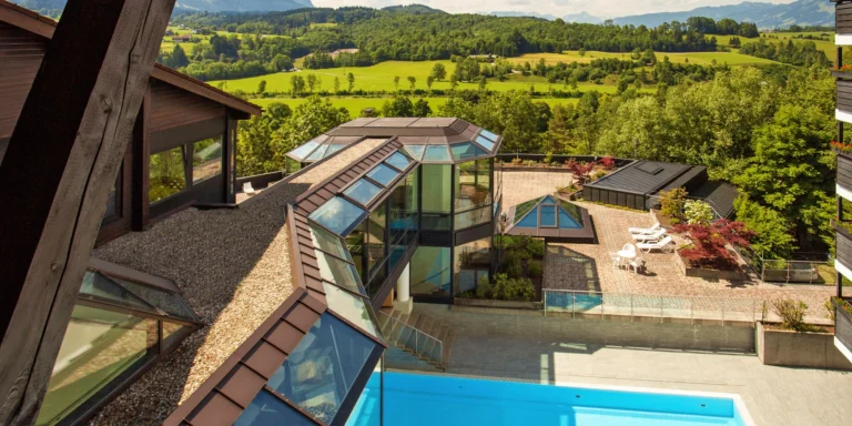 Pobyt v Bavorských Alpách: velký aquawellness park, polopenze i karta výhod