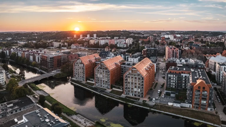 Pobyt v srdci Gdaňsku: moderní apartmány pro 4 osoby nedaleko centra
