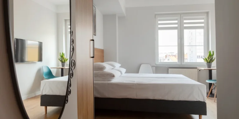 Moderní hostel v centru Vratislavi: pobyt bez stravy, ideální základna pro výlety do zoo nebo muzea