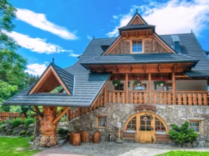 Pobyt ve stylovém penzionu blízko Zakopaného: regionální speciality, vstup do spa