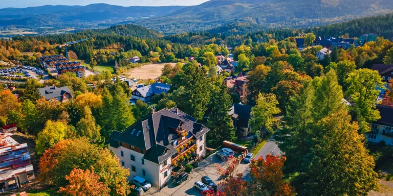 Rodinná dovolená v Polsku: 3* hotel nedaleko Ski Areny, jídlo, wellness i aktivity pro děti