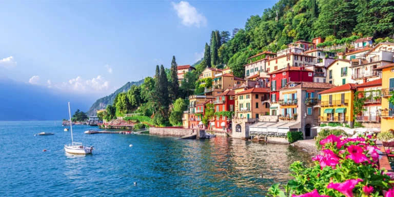 Jezero Lago di Como s návštěvou městečka Como a večerní Milán