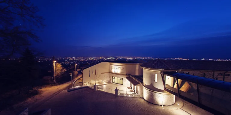 Nezapomenutelný pobyt v luxusním hotelu pod Zoborem s volným vstupem do wellness
