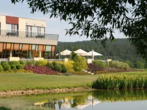 Golfový hotel v Berouně s neomezeným wellness a lahví prosecca