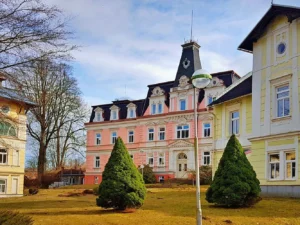 4* lázeňský pobyt v Jeseníkách s jídlem, neomezeným wellness i slevou na procedury