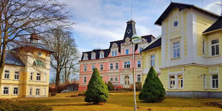 4* lázeňský pobyt v Jeseníkách s jídlem, neomezeným wellness i slevou na procedury
