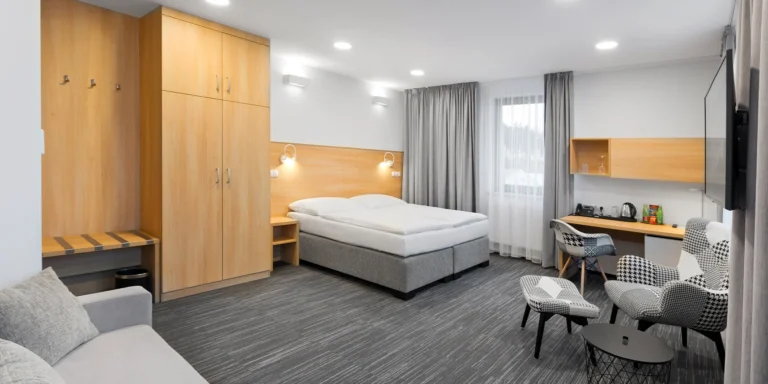 Bystřice nad Pernštejnem: 4* hotel, strava, relax ve wellness i romantika