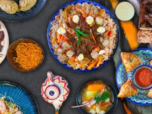 Uzbecké degustační menu pro 2–4 osoby v centru Prahy: chuchvara, pilaf i samsa, manti a šašlik