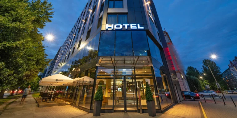 Pobyt v centru Vratislavi: moderní hotel se snídaní či polopenzí