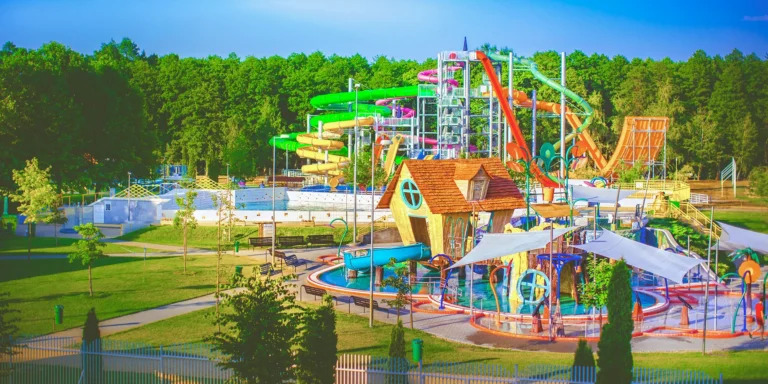 Wellness dovolená v Maďarsku: hotel s polopenzí naproti lázním a aquaparku