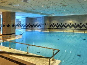 Vstup do aquacentra na 1,5 hod. pro děti i dospělé: wellness, bazén i tobogán