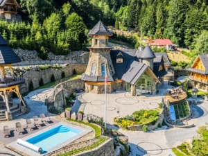 5* resort v polských Beskydech: pobyt až pro 6 osob s jídlem, bazénem, vířivkou i saunou
