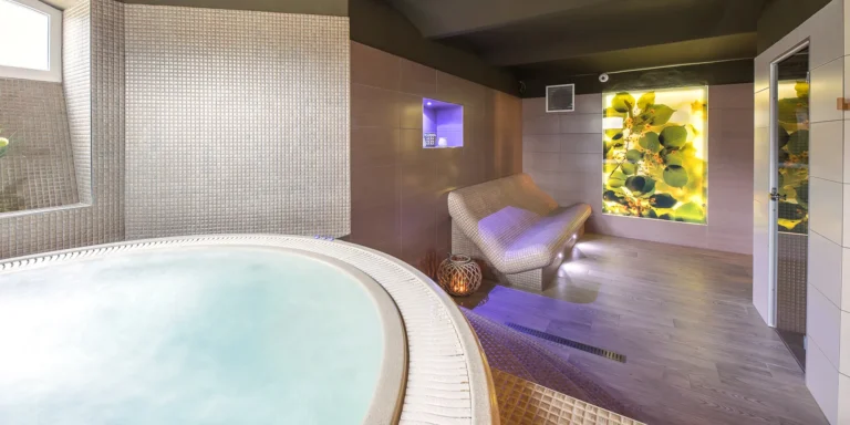 Luxusní lázeňský pobyt v Jeseníkách: snídaně či polopenze i neomezený wellness
