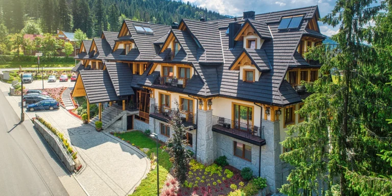 Skvělý odpočinek v Zakopaném: 4* hotel s wellness a snídaní nebo polopenzí