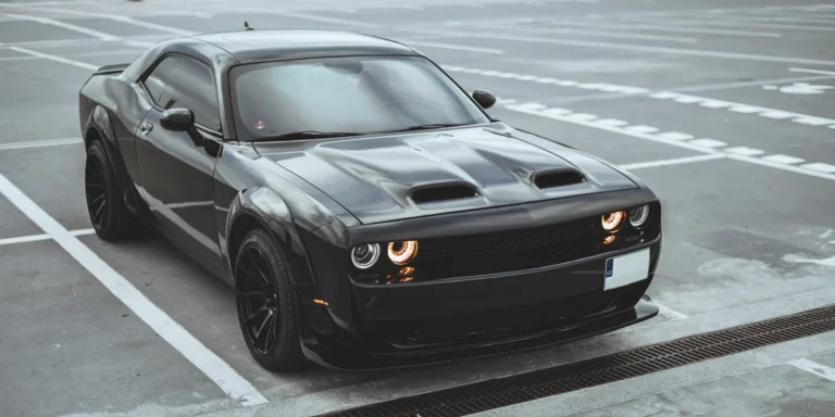 Superjízda v nadupaném Dodge Challenger na 15–50 minut i pronájem třeba na celý den
