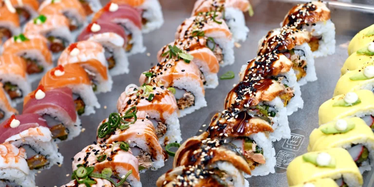 Snězte, co můžete v Bufet GoWok na Smíchově: sushi, wok i grilované speciality a nápoj
