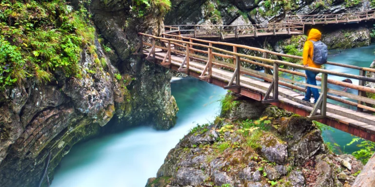 Poznávací výlet do Slovinska: jezero Bled, hrad i soutěska Vintgar