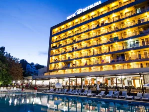 Autobusový zájezd na Zlaté Písky: 7 nocí v hotelu s bazénem a all inclusive