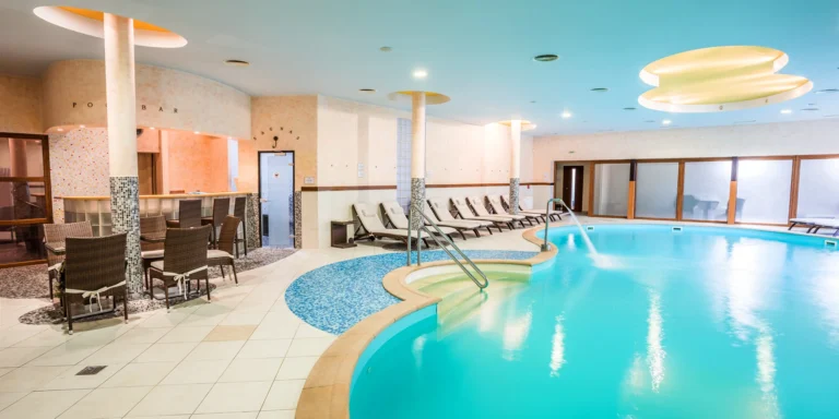 Dovolená pod Martinskými hoľami: neomezený wellness, lázeň, polopenze, dítě zdarma