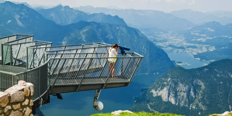 Výlet na Dachstein a město Hallstatt v Rakousku: úžasná vyhlídka Pět prstů i Ledová jeskyně