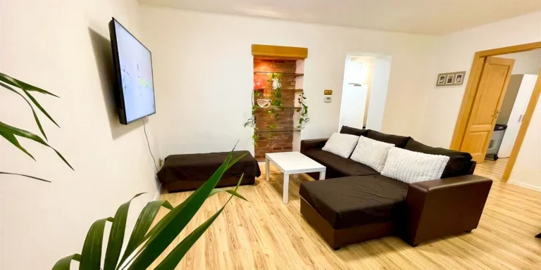 Pobyt v apartmánu v Piešťanech až pro 5 osob: vlastní kuchyně i balkon