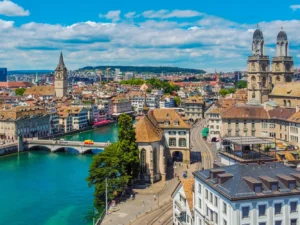 Švýcarsko a Vaduz: od Rýnských vodopádů až po čokoládovnu Lindt