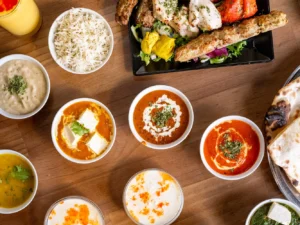 Indická hostina pro 2 osoby: tandoori gril nebo 4chodové degustační menu dle výběru