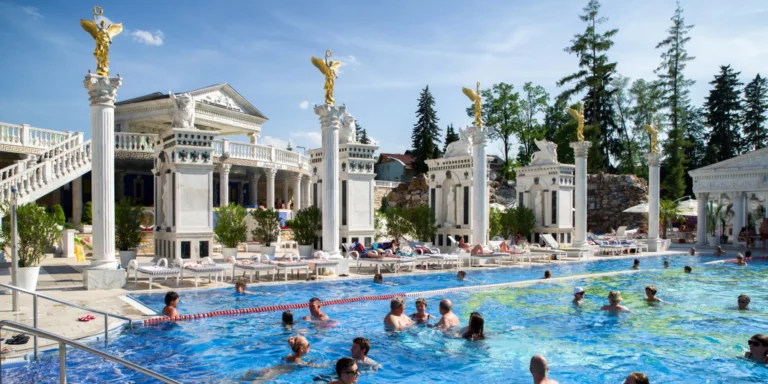 Rajecké Teplice: pobyt v apartmánech FloraVilla se snídaní a vstupem do lázní Spa Aphrodite