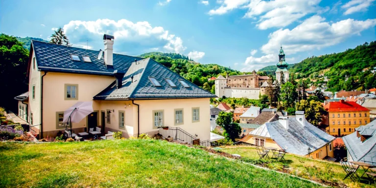 Spojení historie a luxusu v oblíbené Banské Štiavnici: hotel jen 300 m od Nového zámku