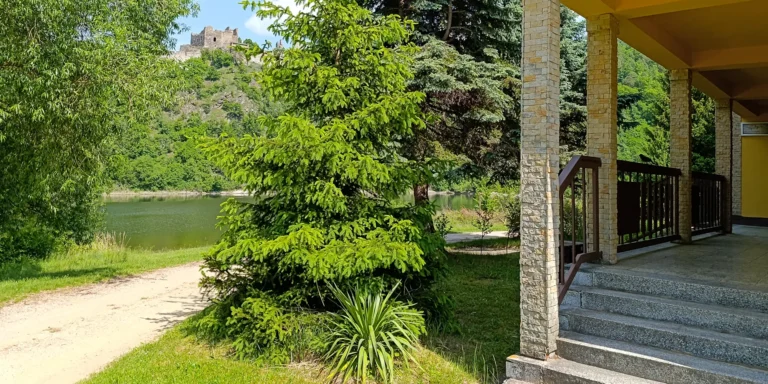 Pohoda na jižní Moravě: pobyt v penzionu Cornštejn u Vranovské přehrady