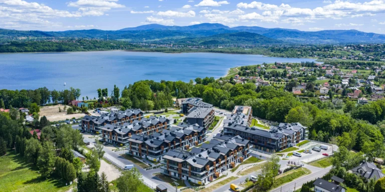 Moderní apartmánový resort v Polských Beskydech vč. wellness a stravy