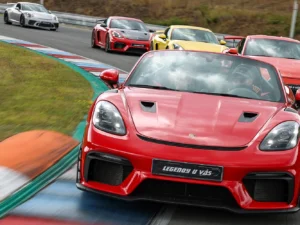 Adrenalin na závodním okruhu v Porsche Spyder RS: Most, Brno, Vysoké Mýto či Sosnová
