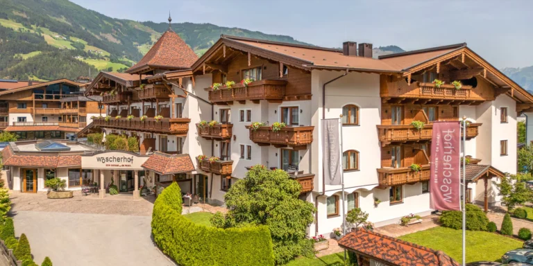 Krásný hotel v Tyrolsku: polopenze plus, neomezený wellness s infinit bazénem a výlety