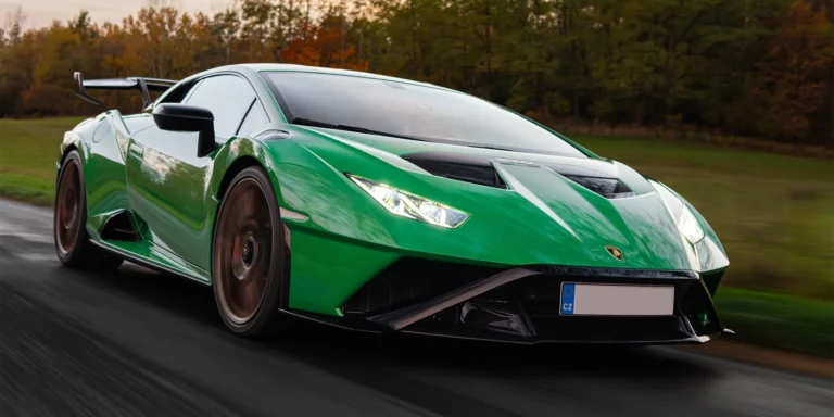 Zažijte v Lamborghini Huracán STO: Most, Brno, Sosnová nebo Vysoké Mýto