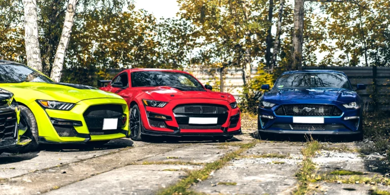 Zažijte jízdu snů: pronajměte si Dodge, Mustang či Camaro na 3 hod. nebo celý den