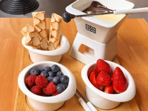 Degustace tří druhů horké čokolády či fondue s lesním ovocem v Chocolaterii Bon Bon pro 2 osoby