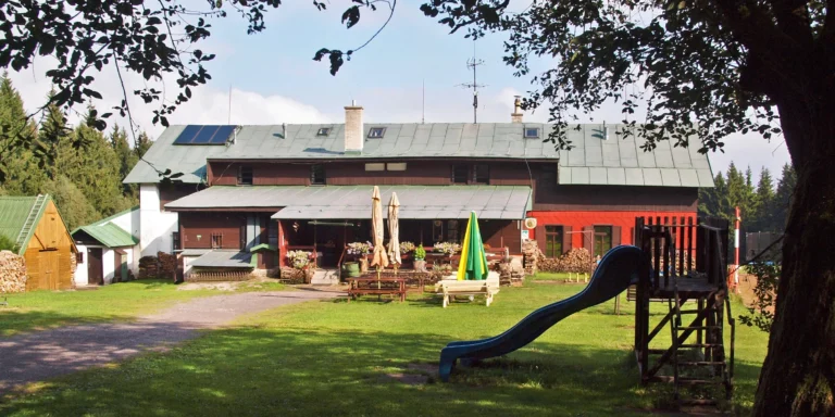 Pobyt pro 2–6 osob v Krkonoších: polopenze i jízda z Černé hory