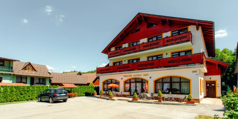Dovolená plná pohody na úpatí Západních Tater: rodinný penzion s wellness a výborným jídlem