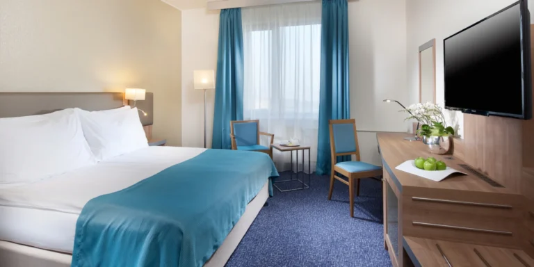 Pobyt v Praze na dosah Vyšehradu: 4* hotel se snídaní a vstupem do sauny, parkování zdarma