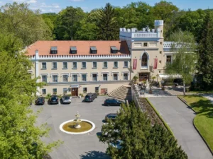 Romantický pobyt v hotelu Chateau St. Havel****: zámecké snídaně, degustační večeře, wellness i šampaňské