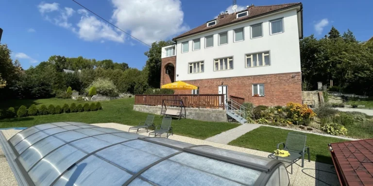 Pohoda u Babiččina údolí: studia s kuchyňkou a plno výletů