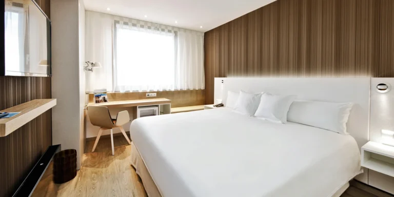 4* luxus v Praze pro pár i rodinu: snídaně či polopenze a moderní pokoje