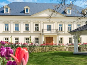 Pobyt na zámečku Petrovice u Karviné: bohaté snídaně a wellness