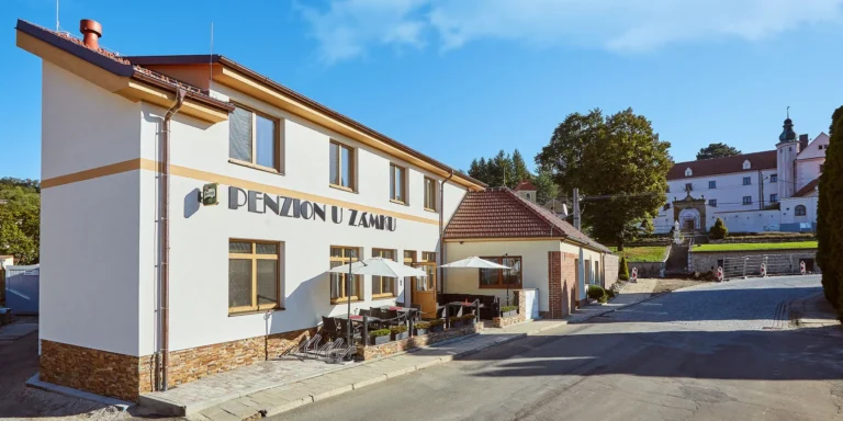 Pobyt v moderním penzionu na Slovácku se snídaní i privátním wellness