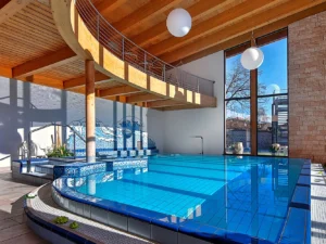 Italské Trentino: 4* hotel s polopenzí a neomezeným do wellness, možnost 1 noci zdarma