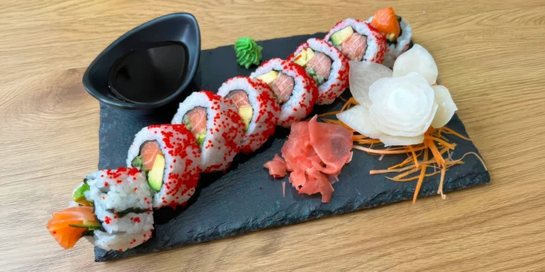 Otevřený voucher v hodnotě 500 Kč na sushi, phở i grilované speciality