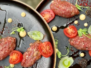 Voucher na jídlo i nápoje ve steakhousu v hodnotě 250 PLN a privátní vířivka v polské Kudowě Zdróji