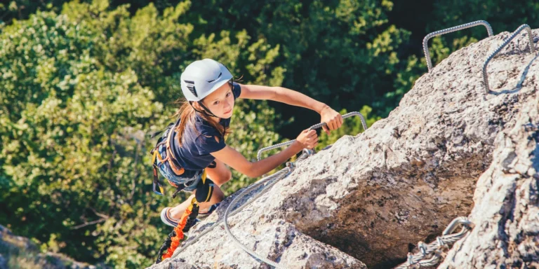 Via Ferrata: lezení po Slánské hoře u Slaného až pro 3 osoby