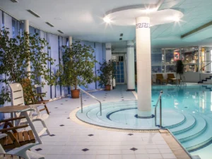 Voucher na 500–2 000 Kč do hotelu Yura: wellness, mini lázně či restaurace