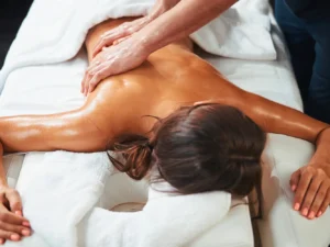 Masáž podle výběru v délce 60, 90 či 120 min.: relaxační thajská, aromatická nebo balijská